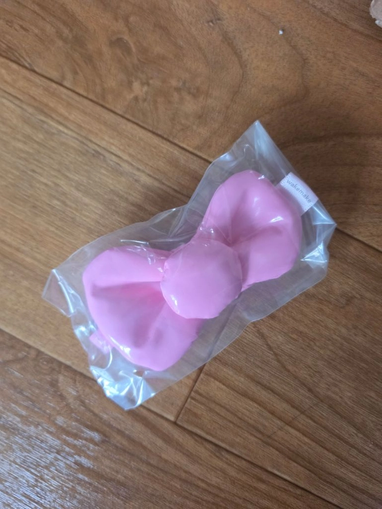 웨이크메이크 헬로키티 립파우치키링단품1 미개봉새것 이미지