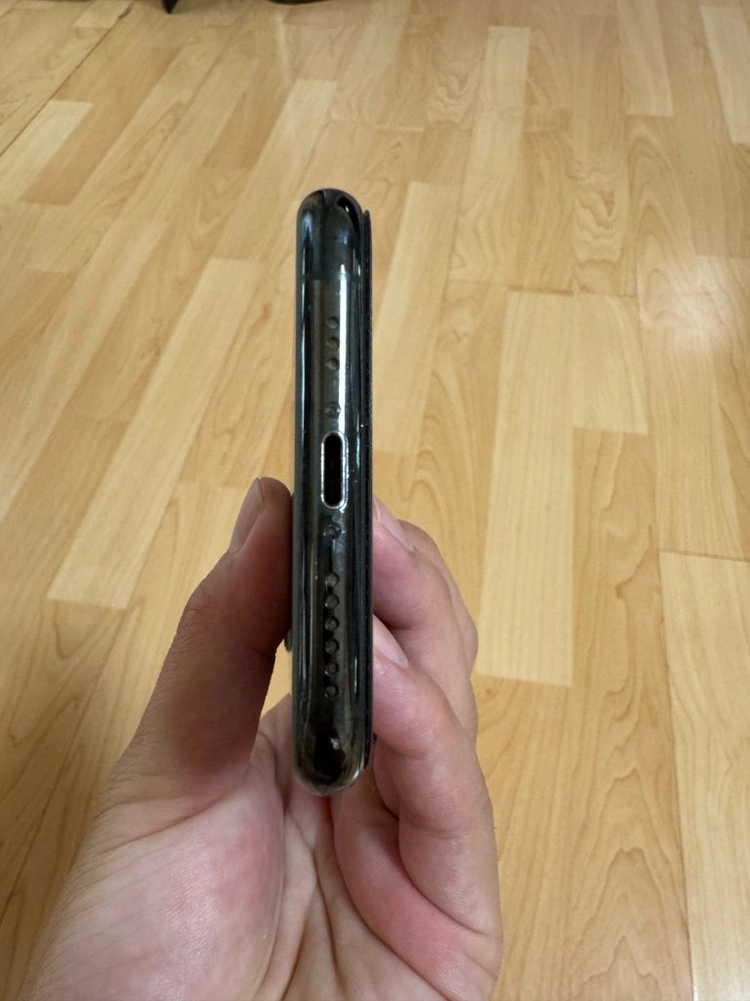 아이폰 11 pro 미드나이트그린 64GB 이미지