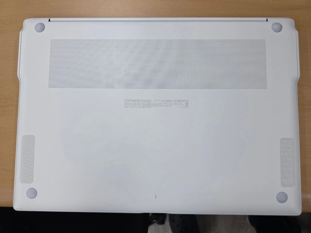 2026 그램 프로 17 [U7-255H / 32G / RTX5050] 17Z90TR-ED79K 이미지