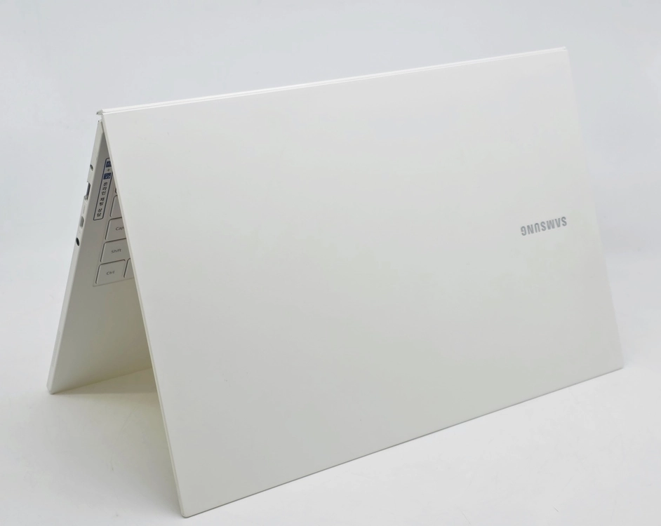 삼성 갤럭시북 이온2 NT950XDA-XC58W i5 11세대 MX450 8GB SSD 256GB 15인치 노트북 이미지