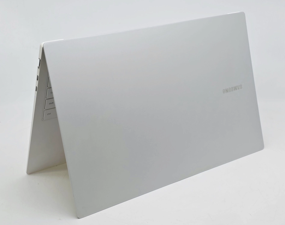 삼성 갤럭시북2 프로 NT951XED-K01/C i5-1240P 16GB SSD 512GB 15.6인치 중고 노트북 이미지