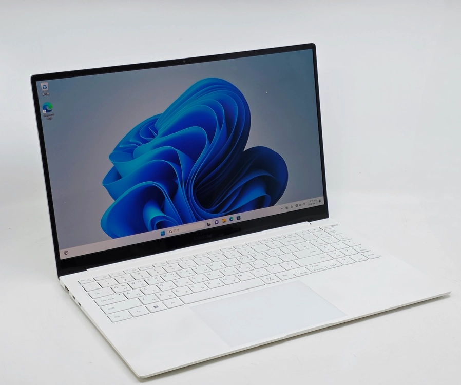 삼성 갤럭시북2 프로 NT951XED-K01/C i5-1240P 16GB SSD 512GB 15.6인치 중고 노트북 이미지