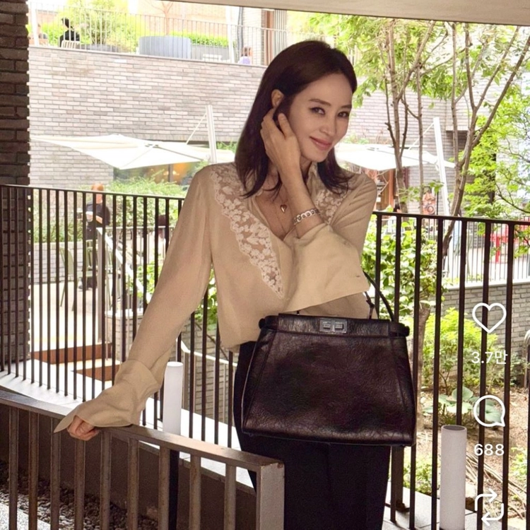 피카부 셀러리아 백 새상품(김혜수 백) 이미지