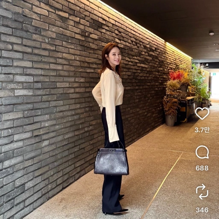 피카부 셀러리아 백 새상품(김혜수 백) 이미지