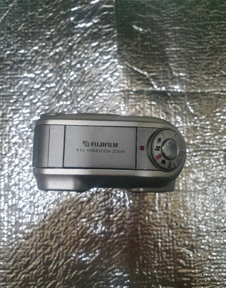 [가격인하]후지 파인픽스 F601 올드디카(올드 디지털카메라) FUJIFILM Finepix F601 이미지