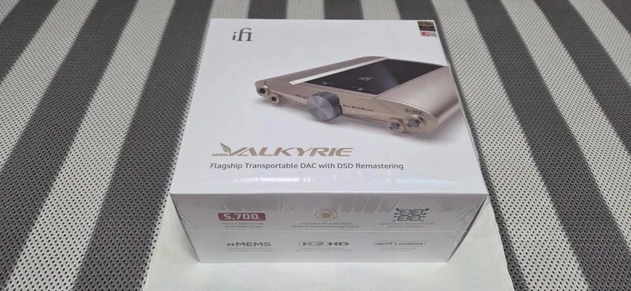 iFi Valkyrie 헤드폰 앰프 골드 풀박스 이미지