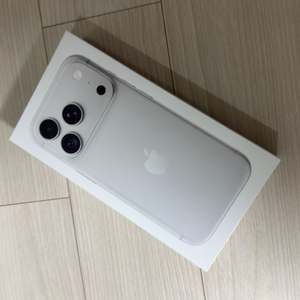 아이폰 18 프로 실버 256GB 미개봉 이미지