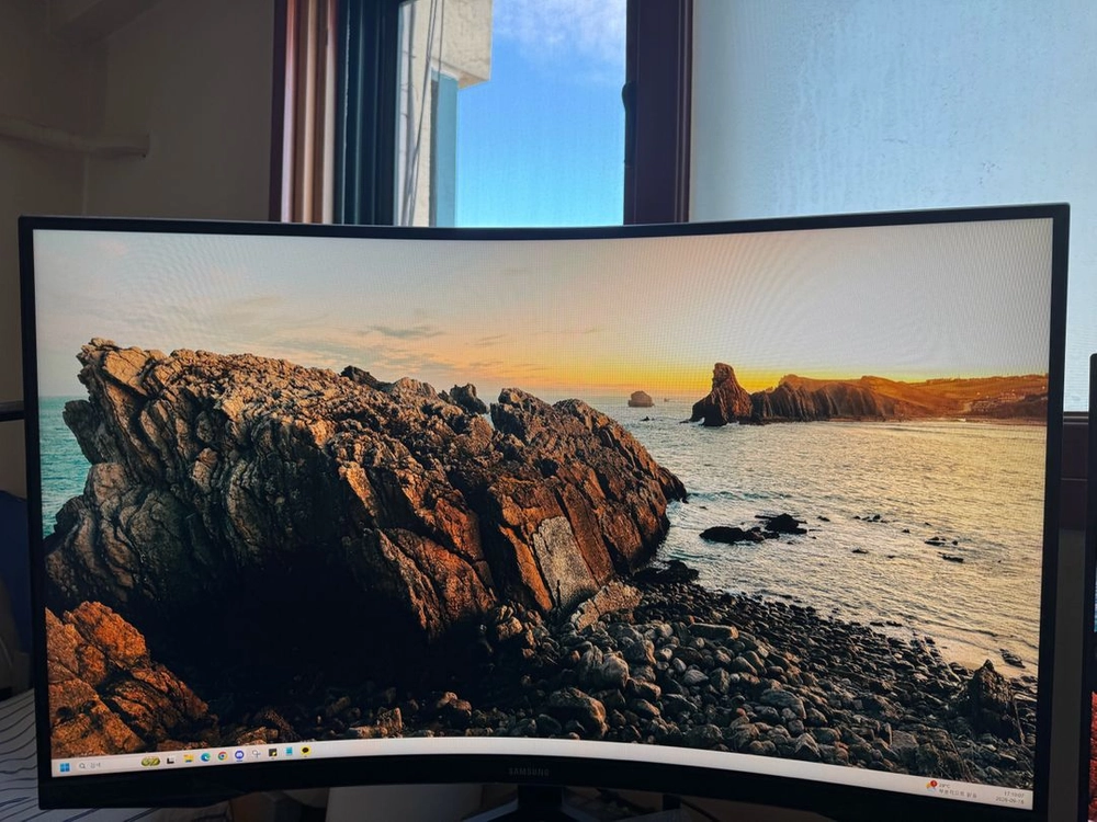 오디세이 G5 C32G54TQ 게이밍 모니터 QHD 144Hz 이미지