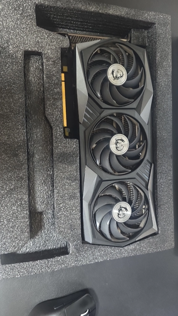 RTX3070 8GB(MSI GAMING Z TRIO) 이미지