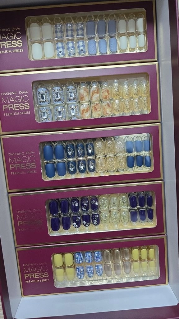 데싱디바 네일팁 총5개 몽땅 반택비포함 이미지