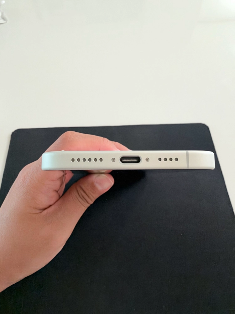 아이폰 16플러스 128GB 화이트 풀박스 이미지