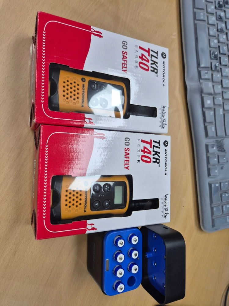 모토로라 TLKR T40 워키토키 무전기 2개 이미지