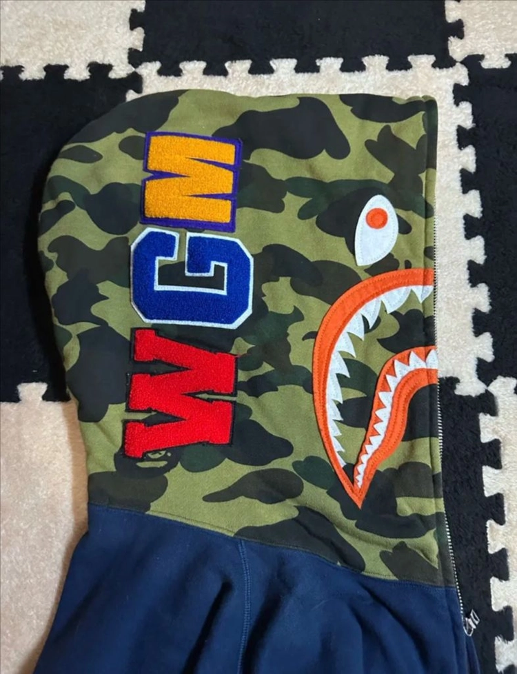 베이프(BAPE) 크레이지 샤크 풀 집업 후디 XL 이미지