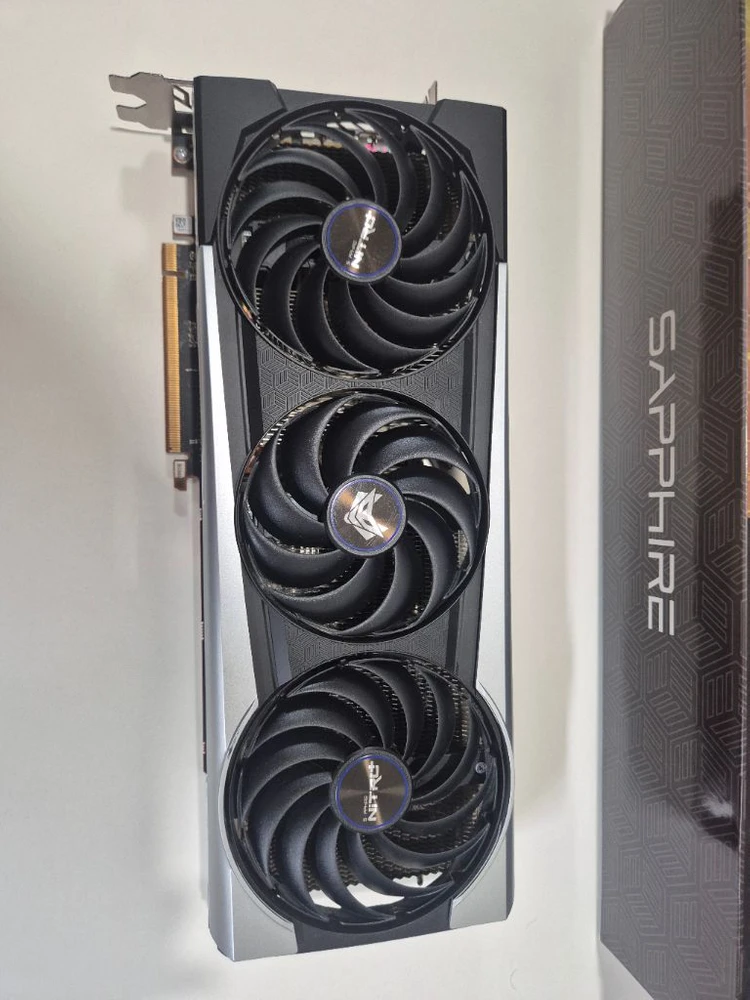사파이어 라데온 RX 6900 XT 니트로+ 16GB 그래픽카드 (3080ti 4070급) 이미지