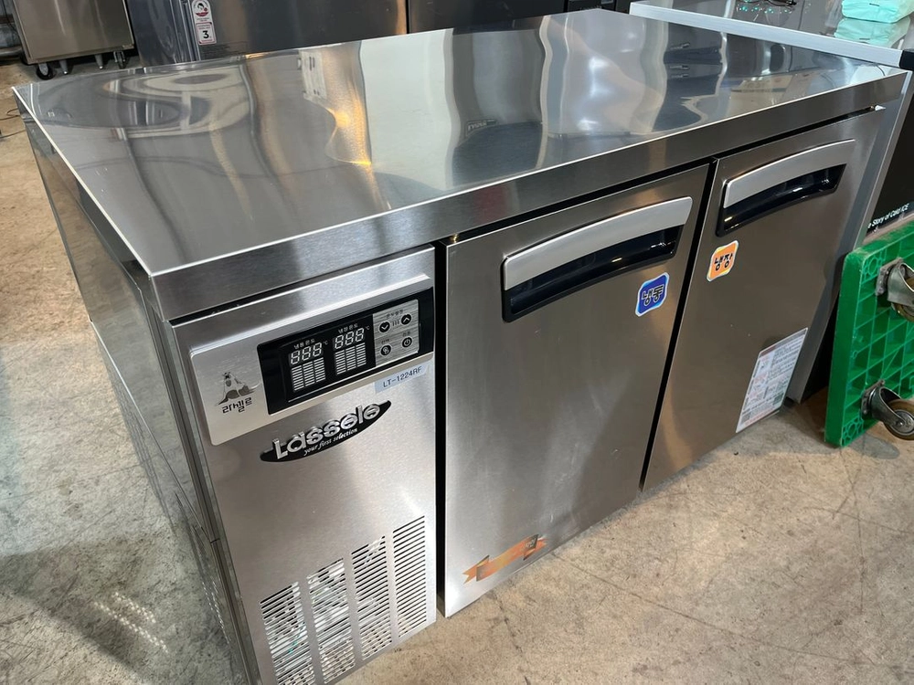 라셀르 테이블냉장냉동고 1200 중고 LT-1224RF 업소용 카페 반반 냉장고 냉동고 이미지