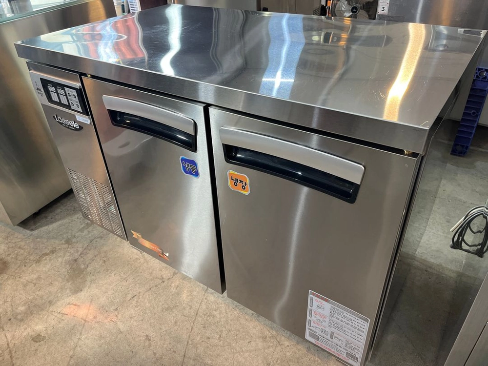라셀르 테이블냉장냉동고 1200 중고 LT-1224RF 업소용 카페 반반 냉장고 냉동고 이미지