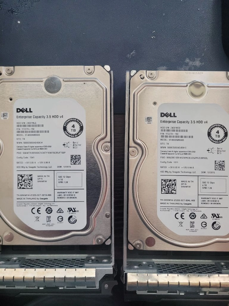 SAS 3.5HDD 4TB 12Gbs 성능100% 상태100% 2개 세트 이미지