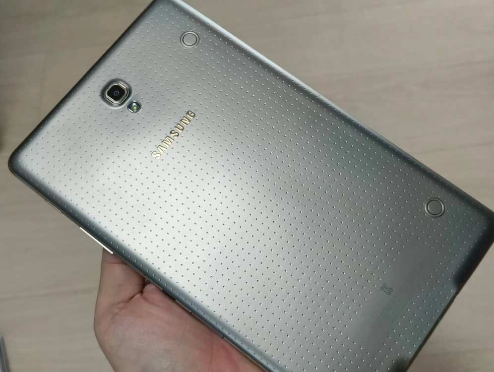 삼성 갤럭시탭S 8.4인치 SM-T700 태블릿 이미지