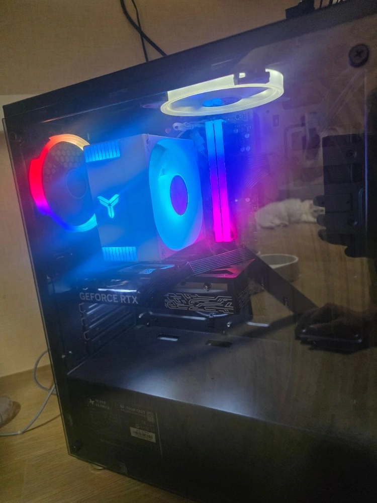고성능 게이밍 PC 9600x 32g rtx5060 - 안심되는 중고거래
