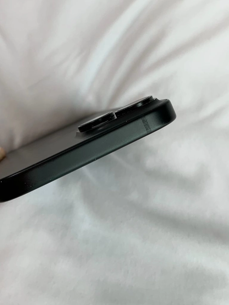 아이폰 15 블랙 128GB 박스 포함 이미지