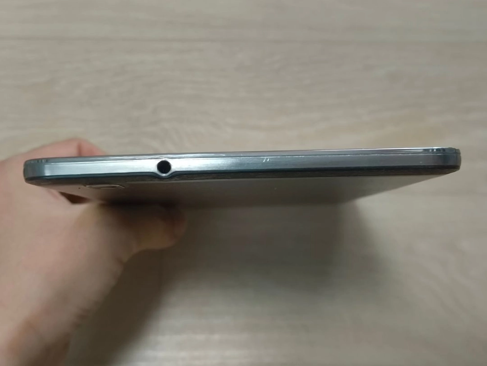 삼성 갤럭시S탭 PRO SM-T325 태블릿 이미지