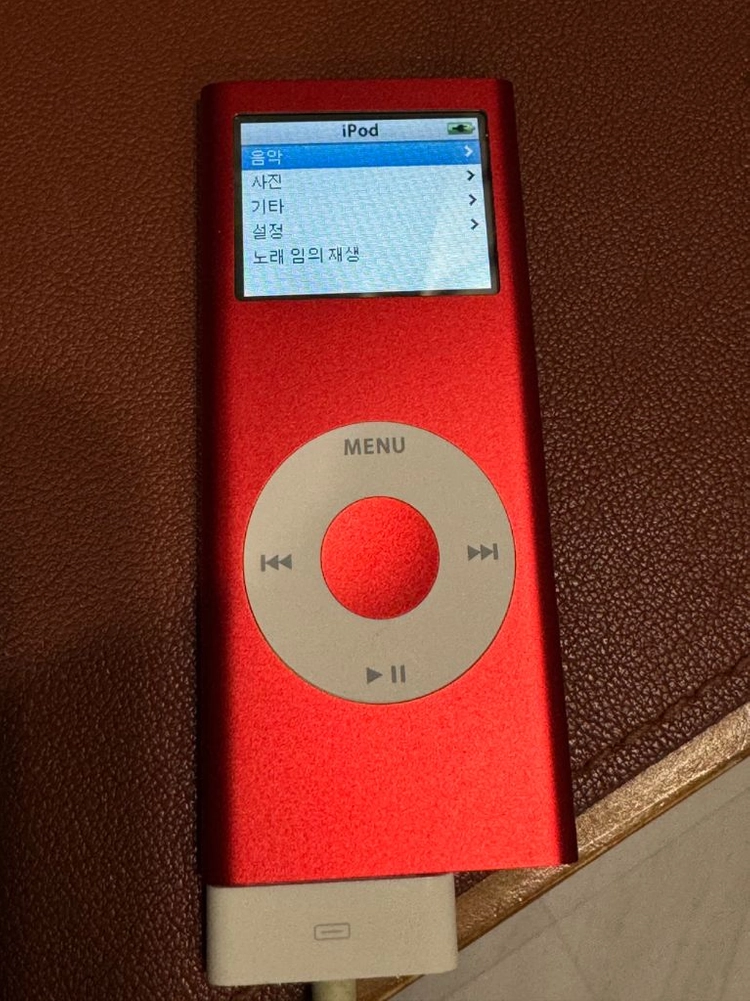 애플 아이팟 나노 4GB 레드 미품셋트 이미지