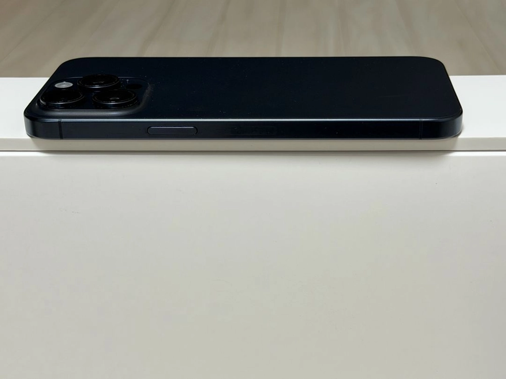 아이폰 15 프로 맥스 256GB 팝니다. 이미지