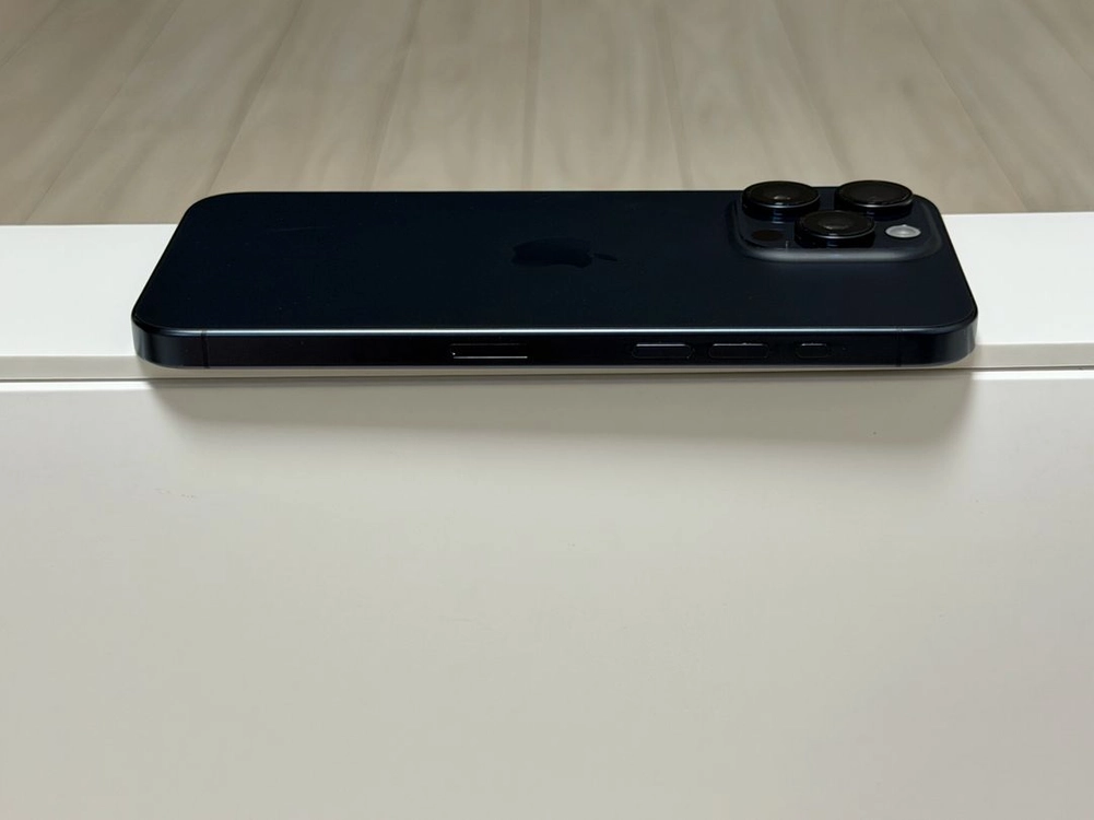 아이폰 15 프로 맥스 256GB 팝니다. 이미지