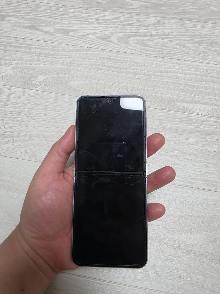 갤럭시 Z 플립6 아이스블루 256GB 이미지