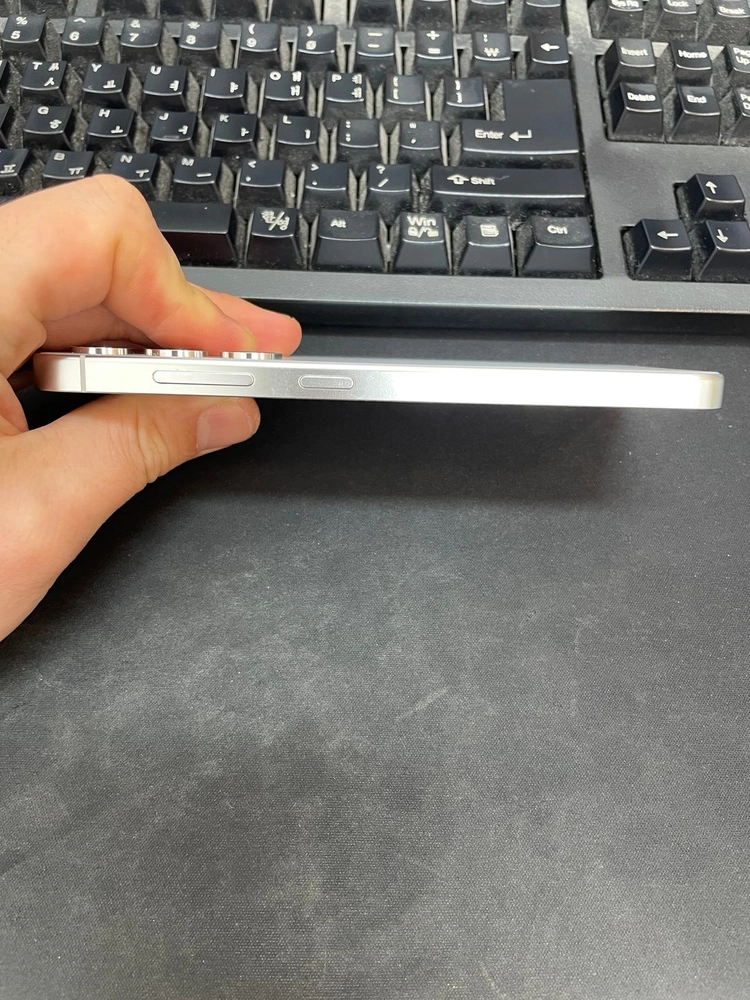 갤럭시S24 그레이 256GB 무잔상 상태좋은 중고48만8천팝니다 이미지