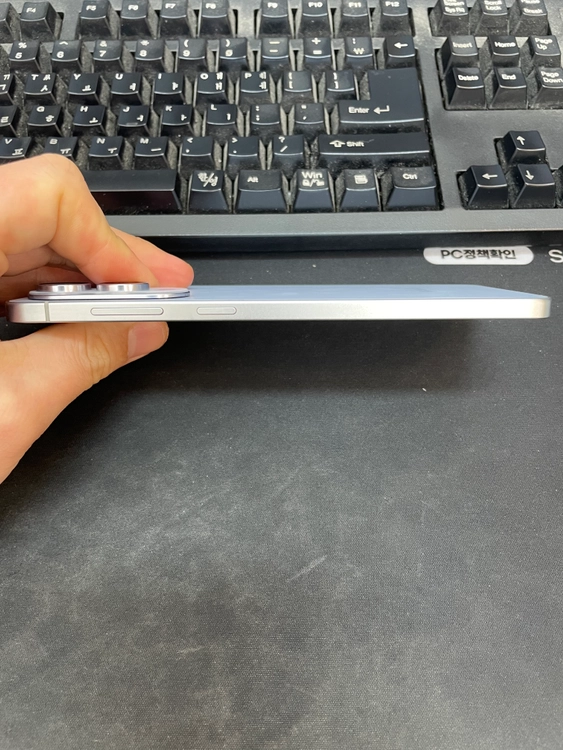 갤럭시S25엣지 블루 512GB 무잔상 상태좋은 중고72만팝니다 이미지