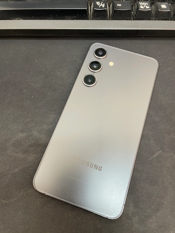 갤럭시S24 블랙 256GB 무잔상 상태좋은 중고45만3천팝니다 이미지