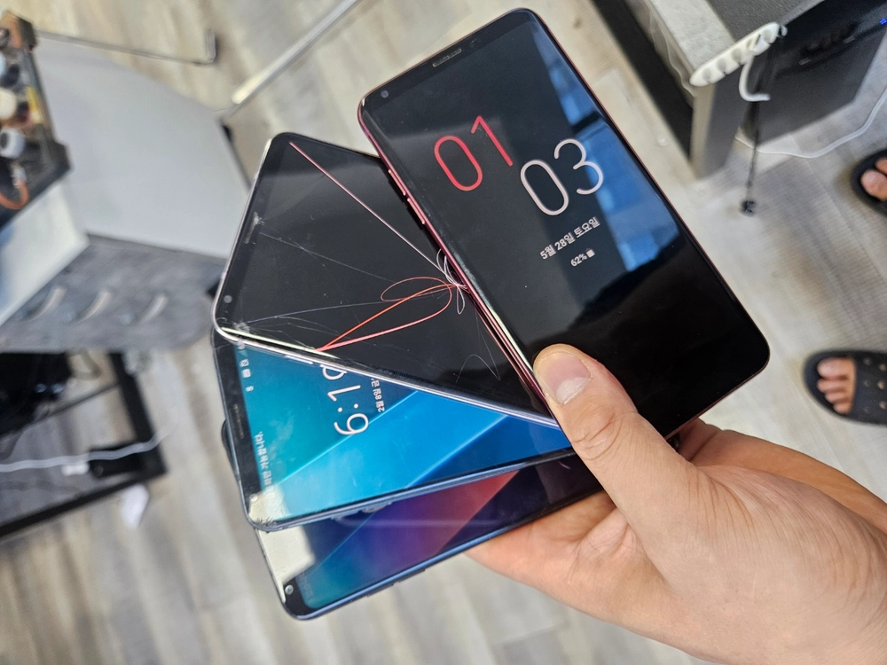 김포 엘지V300 C타입충전 대소량 판매 중고폰 할인가능 이미지