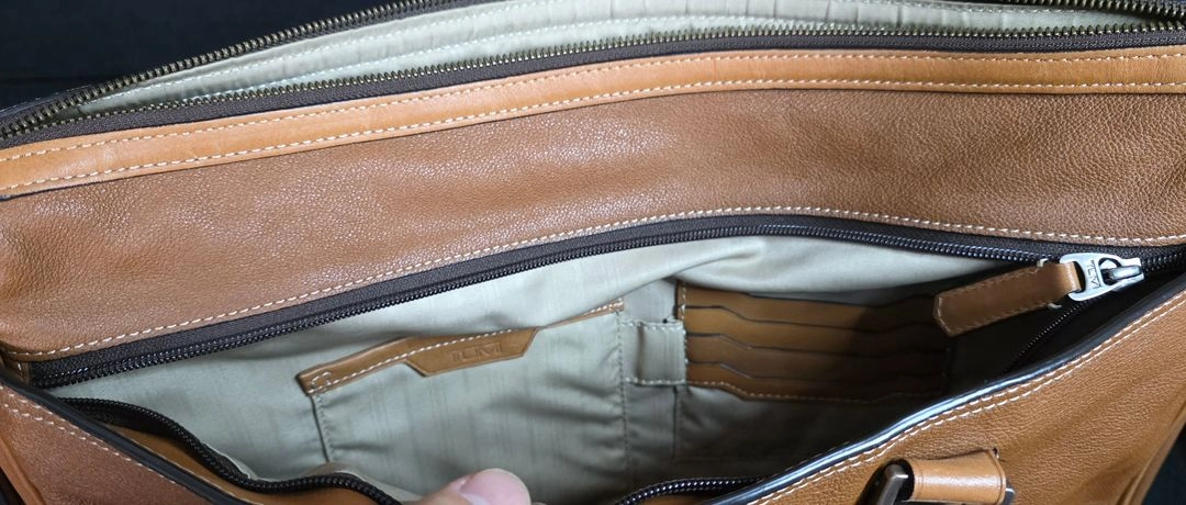 투미 TUMI 비콘힐 어빙 슬림 브리프 68517TN 가죽 서류가방 이미지