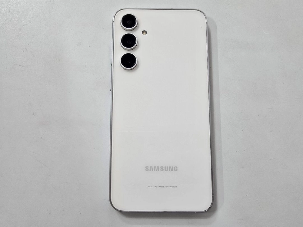 갤럭시s23fe 화이트 256G kt A급 이미지