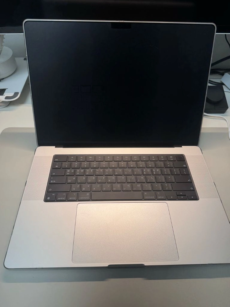 [보증남음] 맥북프로 16인치 M4 Max 14코어 32코어 36gb 1tb 실버 이미지