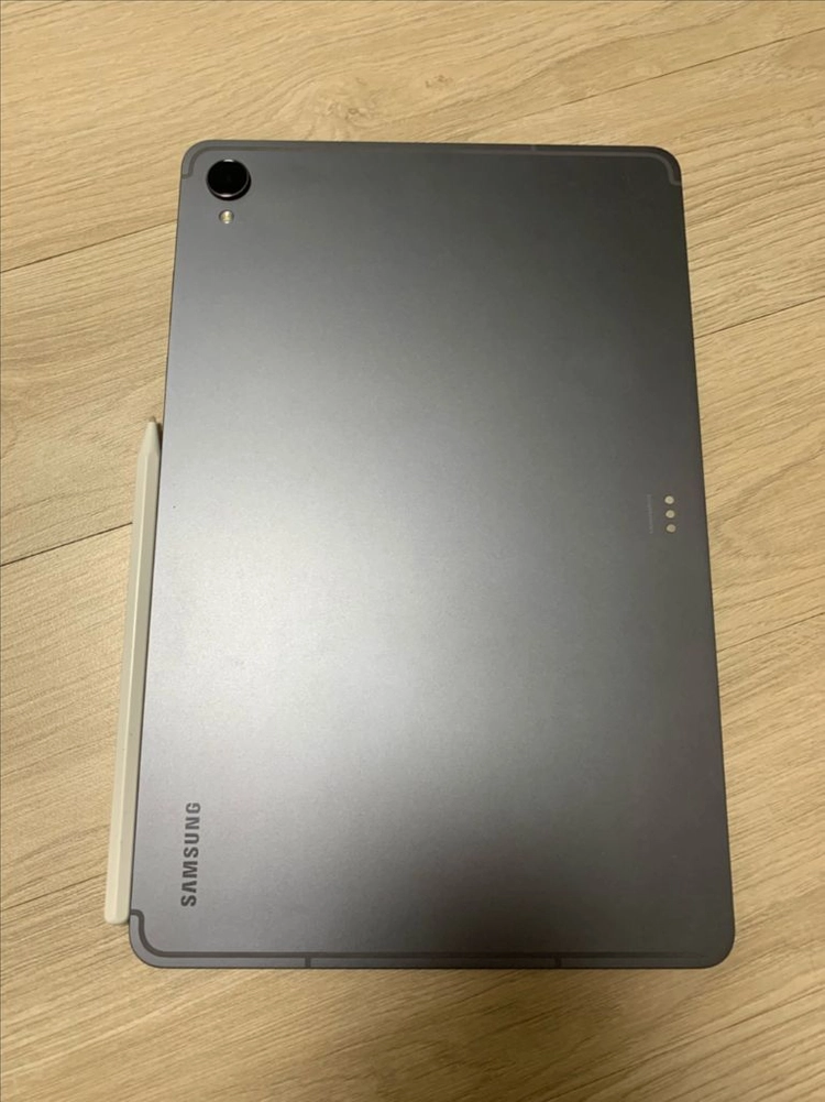 갤럭시 탭 s11 256gb 와이파이 + 정품 케이스 이미지