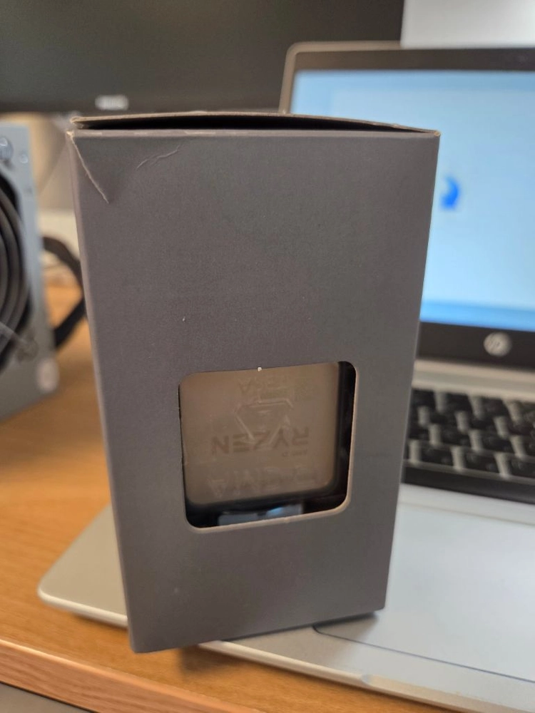 AMD Ryzen 5 5500GT CPU 정품 쿨러포함 풀박스 이미지