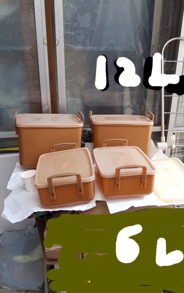 김치통6통(위니야 담채 김치냉장고 살때주던 통) 2개합 3,000원 이미지