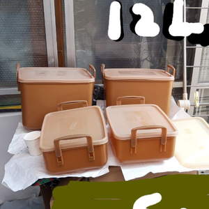 김치통6통(위니야 담채 김치냉장고 살때주던 통) 2개합 3,000원 이미지
