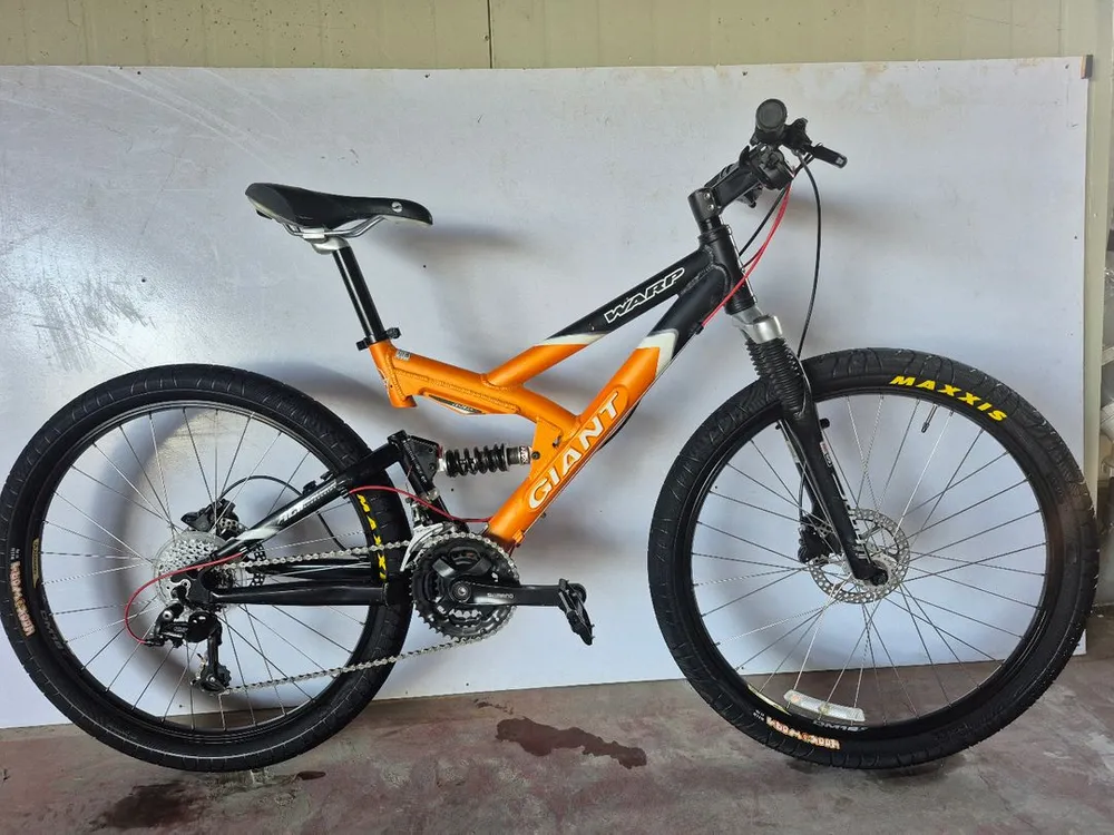 자이언트 워프 풀샥 MTB 자전거 이미지