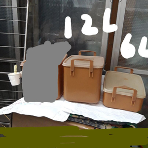 김치통6통(위니야 담채 김치냉장고 살때주던 통) 2개합 3,000원 이미지