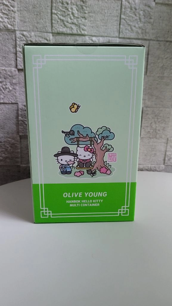 올리브영 한복 헬로키티 멀티 컨테이너 펍니다새상품 미개봉 이미지