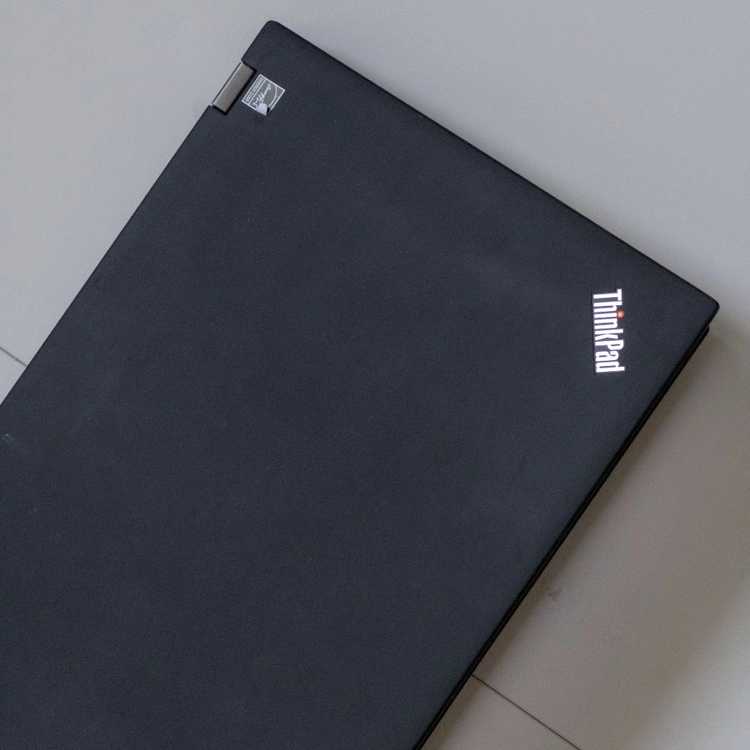 Lenovo ThinkPad P52 - 안심되는 중고거래