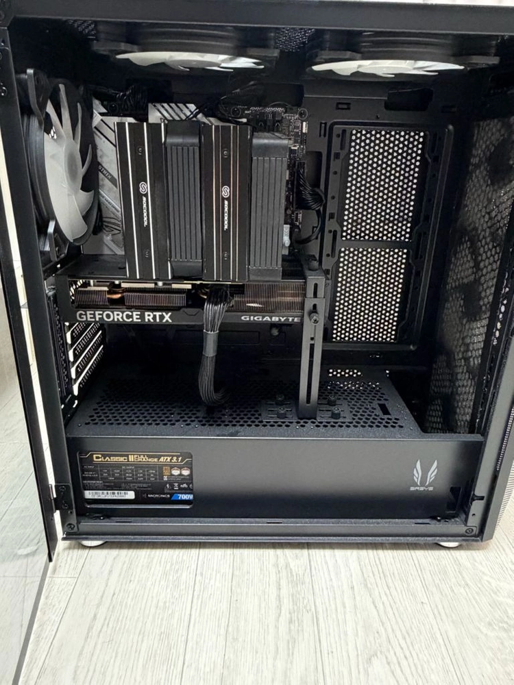 14600k + 4070ti super 본체팝니다 - 안심되는 중고거래