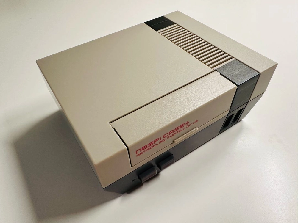 레트로플래그 닌텐도 NES 패미컴 케이스 라즈베이파이 3B기반 에뮬레이터 게임기 새상품 판매 (게임보이, DSL) - 안심되는 중고거래