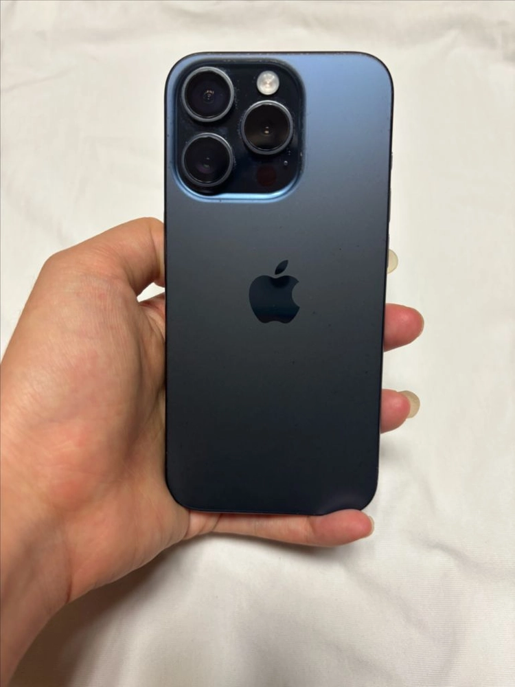 새상품급 아이폰 15pro128GB 블루 티타늄 (배터리83%) - 안심되는 중고거래