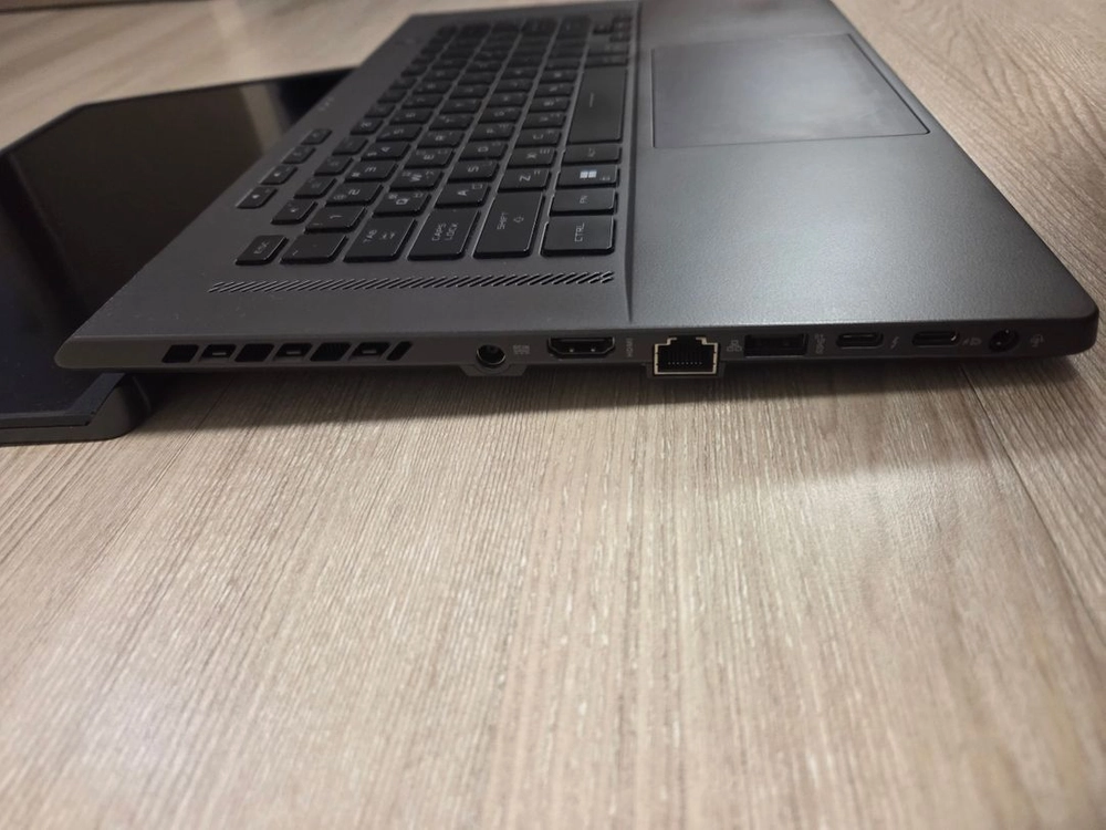 제피러스 G16 4060/48GB/512GB/QHD 240HZ 이미지