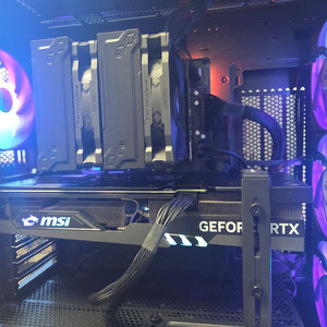 7800X3D 4070ti 32gb 1tb 컴퓨터 이미지