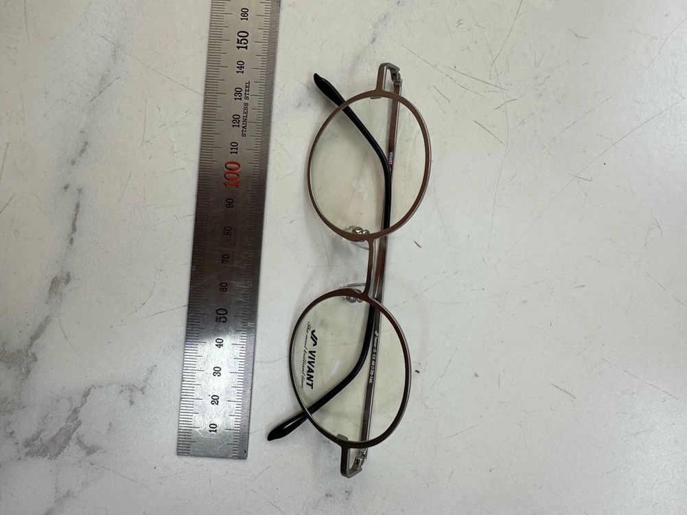 디자인 좋고 럭셔리한 국산 자존심 연예인 브랜드 미사용 비방트 뤼에르 2 C2 메탈 안경 풀세트 판매 합니다 이미지